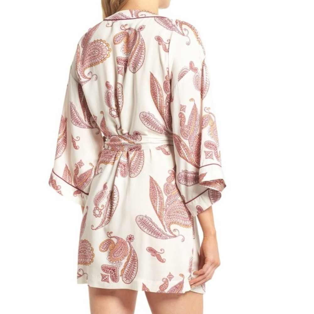 Nordstrom Lingerie Sweet Dreams Short Robe size L - Picture 2 of 8